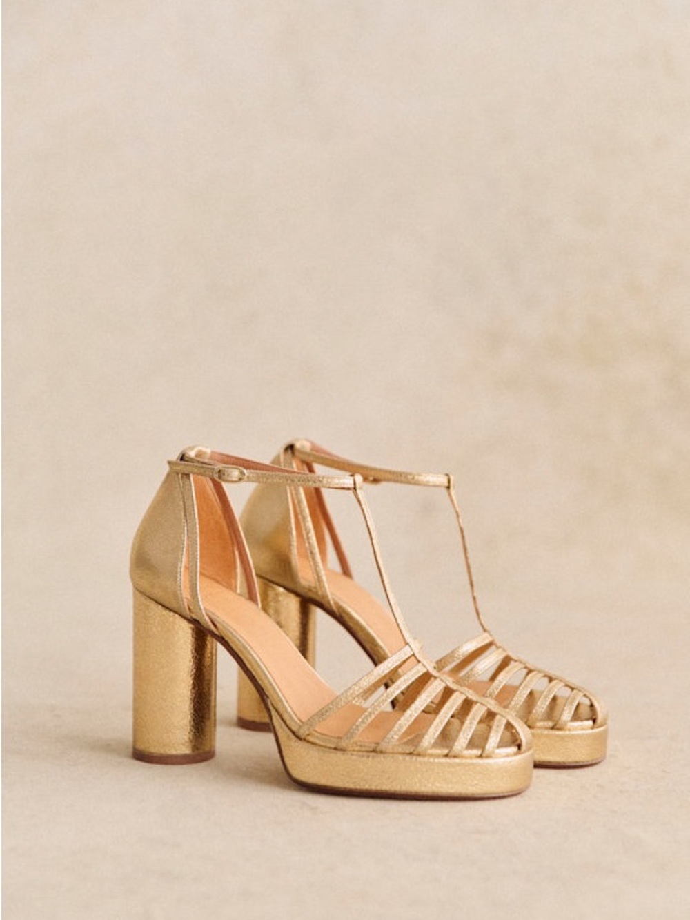 NWOT Sezane Daria High Sandals